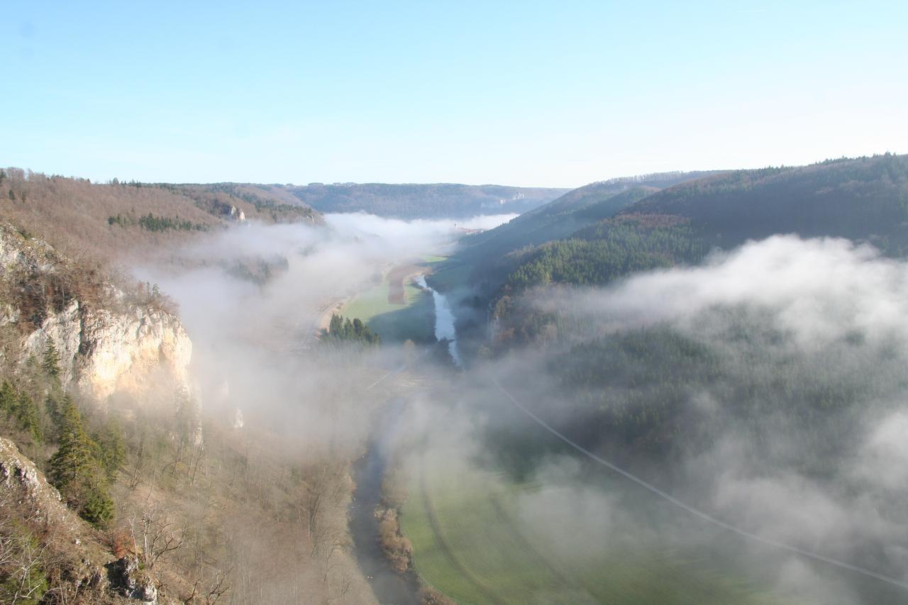 Berghaus Knopfmacher Fridingen an der Donau Luaran gambar