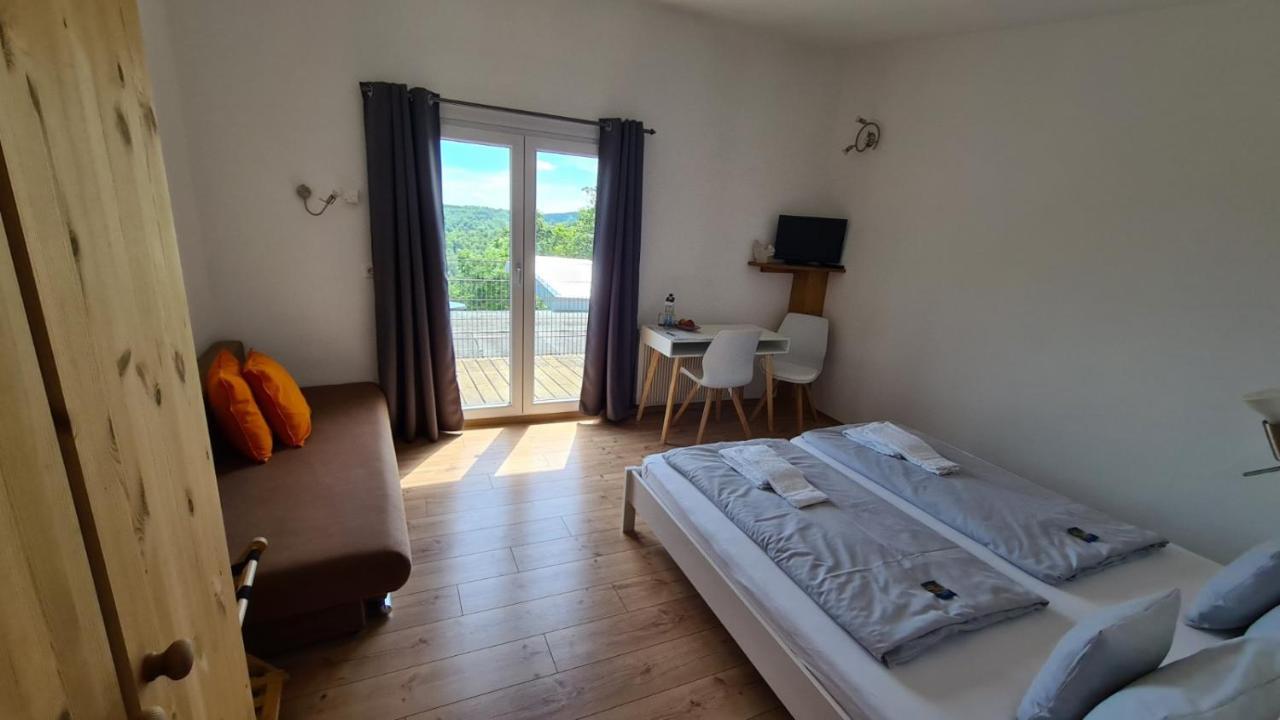 Berghaus Knopfmacher Fridingen an der Donau Luaran gambar
